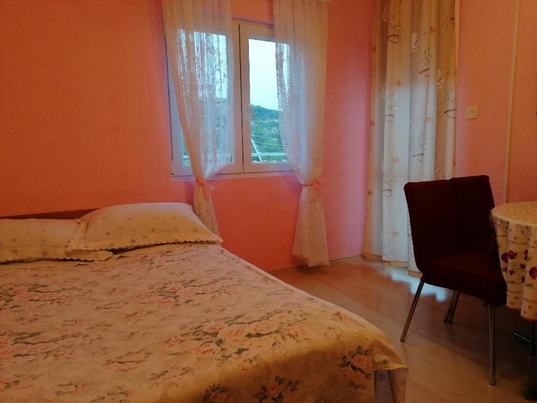 Apartmani Milisa L Primošten Exterior foto