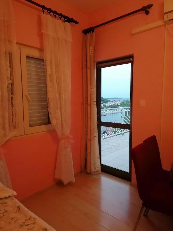 Apartmani Milisa L Primošten Exterior foto