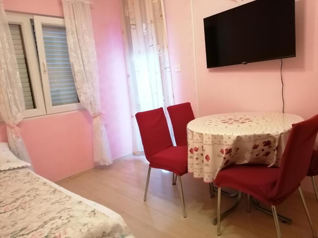 Apartmani Milisa L Primošten Exterior foto